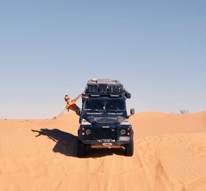 Discesa dalle dune del Sahara