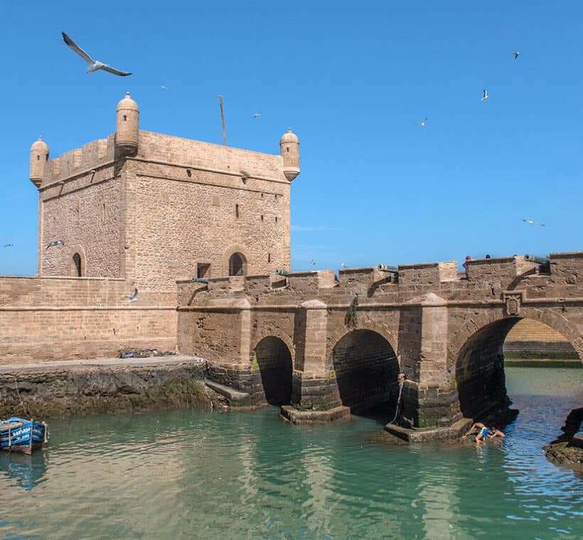 Fortificazione sul mare di Essaouira durante il viaggio in Marocco AF Travel Firenze